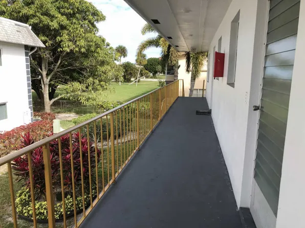 121 W Plymouth Ln #O-1210, West Palm Beach, FL 33417