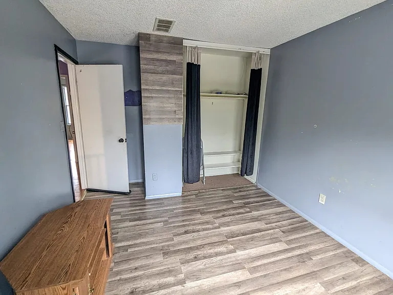 106 Woodlake Manor Dr — Photo 14