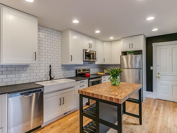 3rd image of 1228 25th St