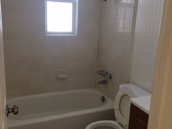 5th image of 3014 N 70th St APT A