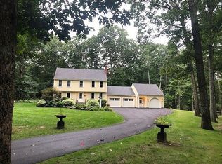 72 Sears Rd, Southborough, MA 01772