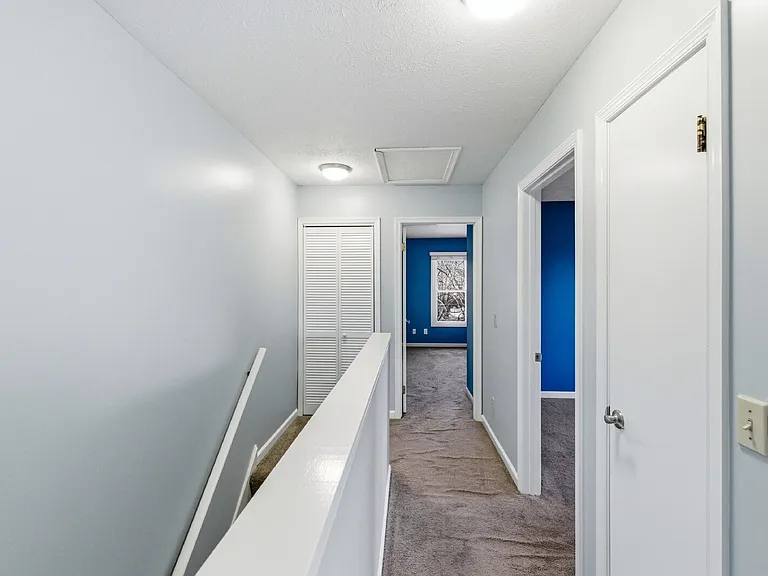 830 Vine St — Photo 31