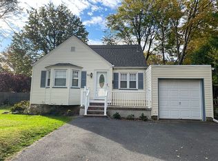 80 E Central Ave, Bergenfield, NJ 07621