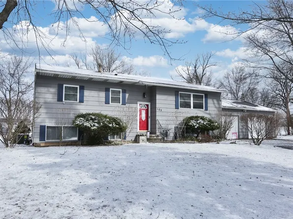 105 Emerald Cir, Rochester, NY 14623