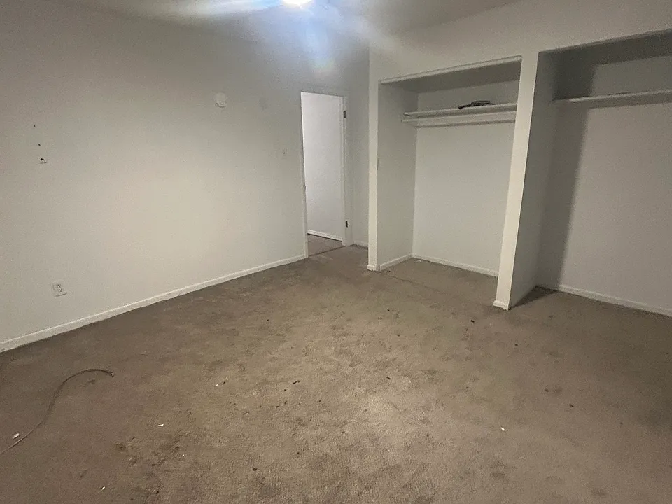 108 Knox Ave #110