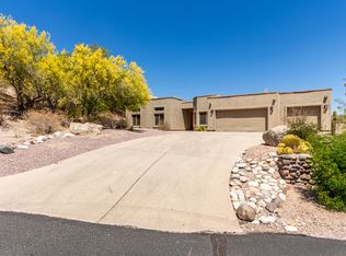 3838 N River Oak Ln, Tucson, AZ 85718
