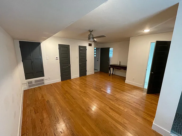 2624 Maple Springs Blvd — Photo 5
