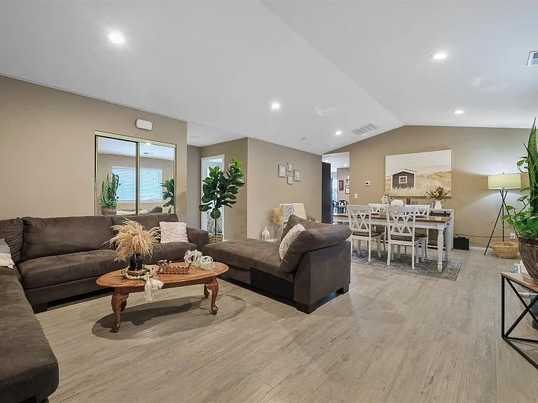 Living/dining