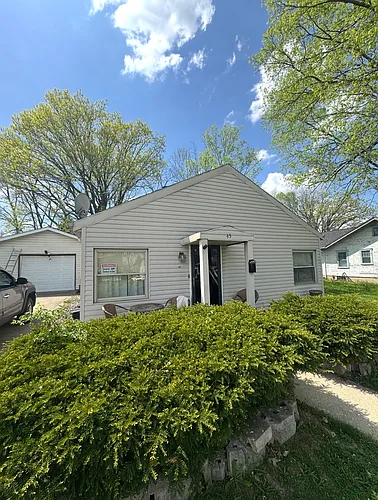 45 S Halloway St Photo 1