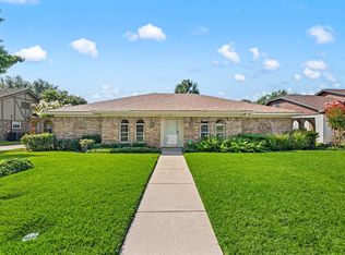 233 Hillview Dr, Hurst, TX 76054