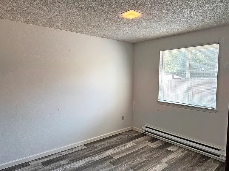 3235 S Law Ave — Photo 13