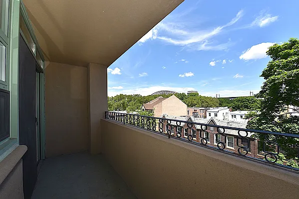 Rented by Keller Williams NYC | media 52