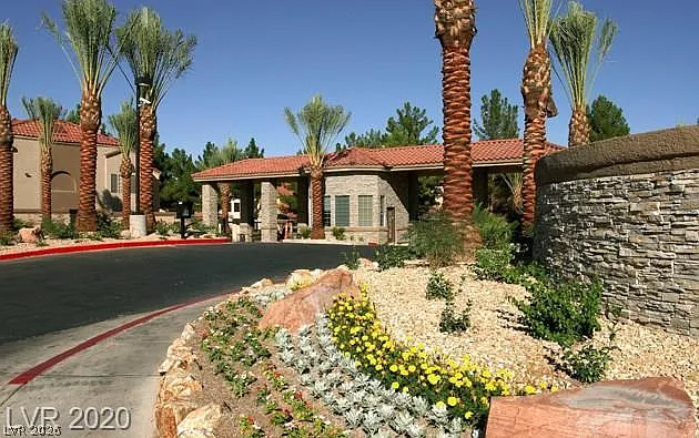 2 bed, 2.0 bath, 1053 sqft, $1,519 — Photo 1