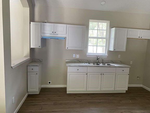 5th image of 135 Brittany Ln