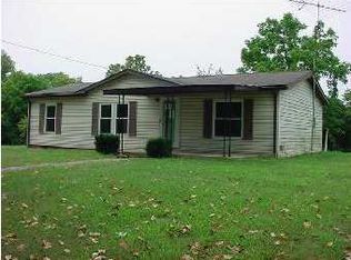 256 Eagleview Dr #1, Orleans, IN 47452