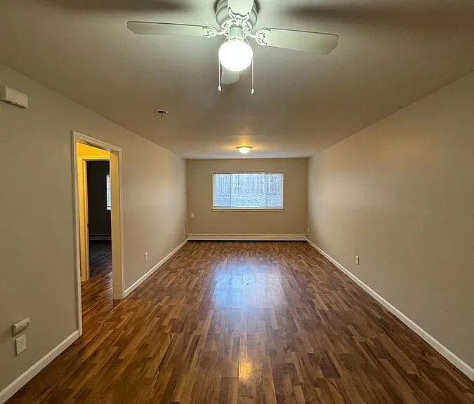 126 S Franklin St #6 — Photo 4