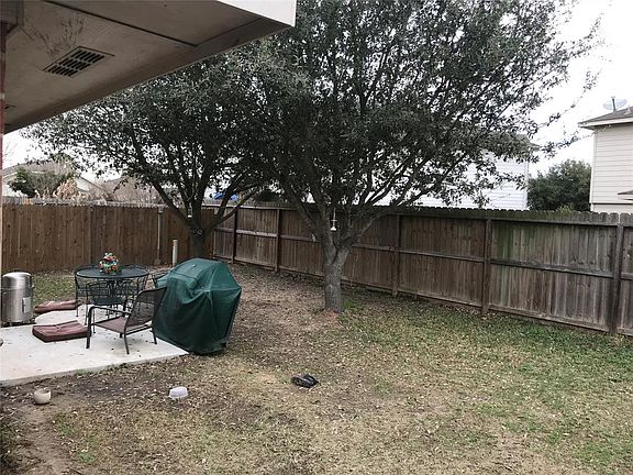 5th image of 347 Brushy Glen Dr