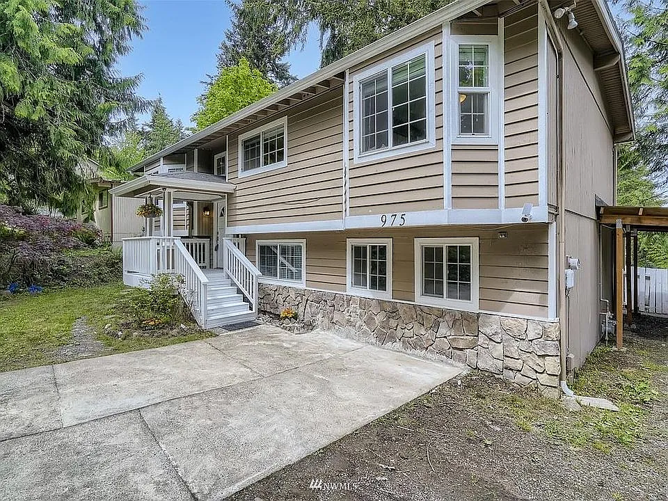 Wildwood Blvd SW, Issaquah — Photo 2