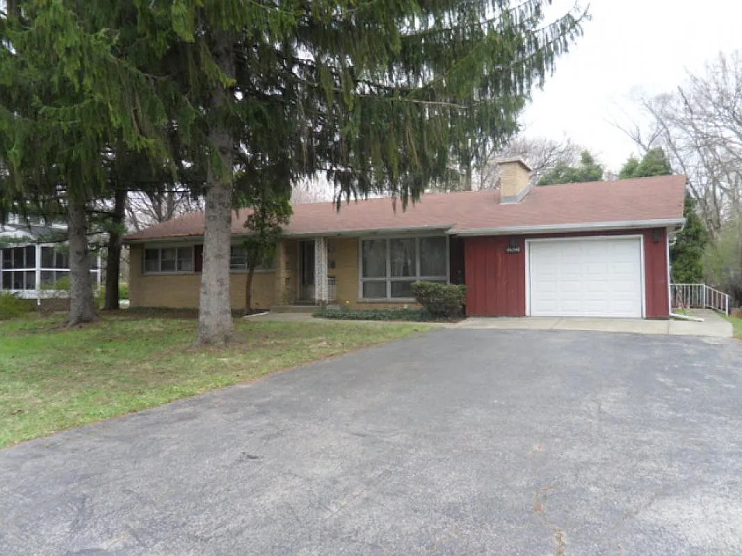 4N340 Church Rd photo 1
