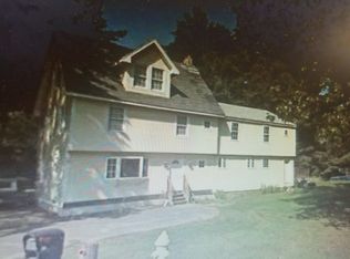 26 Point Grove Rd, Southwick, MA 01077