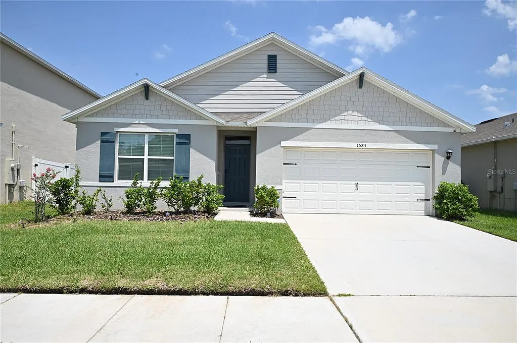 4 bed, 2.0 bath, 1846 sqft, $2,550 — Photo 1