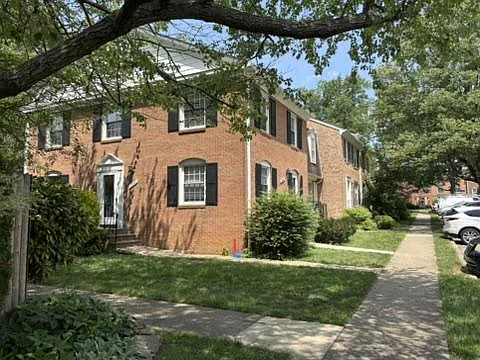 5266 Leestone Ct — Photo 1