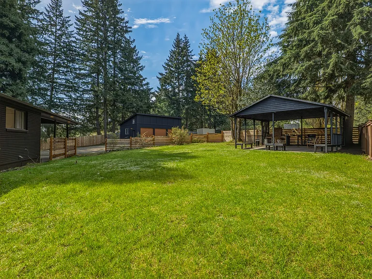 1366 SE High Ridge Ct — Photo 31