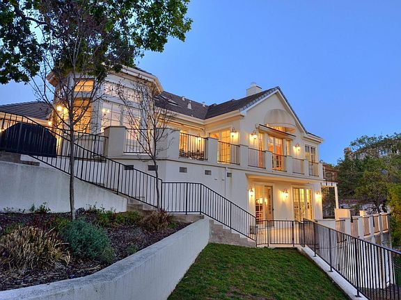 2nd image of 7195 Eagle Crest Ct