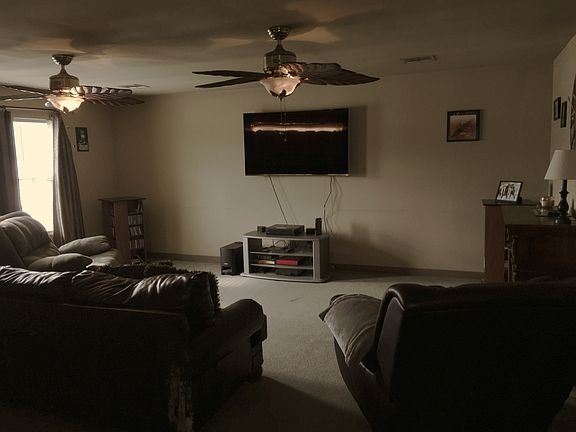 2nd image of 412 Charlotte Dr