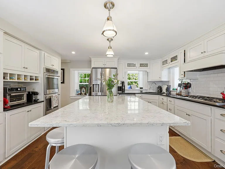 51 Adriance Ave — Photo 16