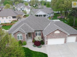 3704 S Kendall Dr, Independence, MO 64055