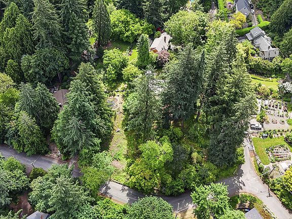 2nd image of SW 16th Dr