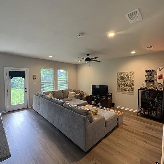14357 Southern Magnolia Ave — Photo 8