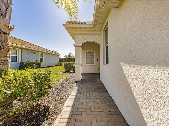 2nd image of 10348 Prato Dr