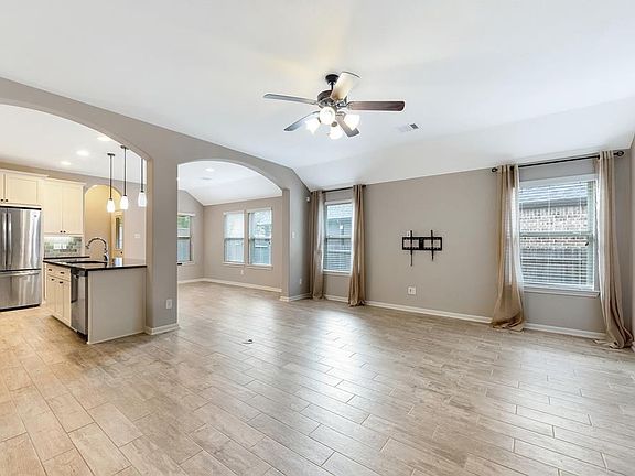 4th image of 115 Sunrise Haven Drive