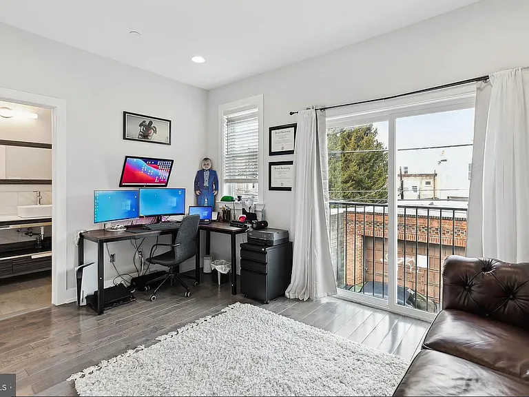 2813 Tilton St — Photo 14
