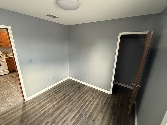 2nd image of 1313 E Columbus Dr #2R