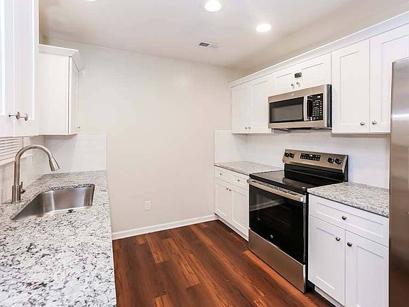 3rd image of 168 Ashmont Dr #B1
