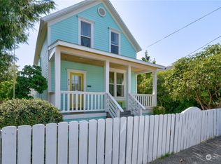 415 Spruce St E, Ilwaco, WA 98624
