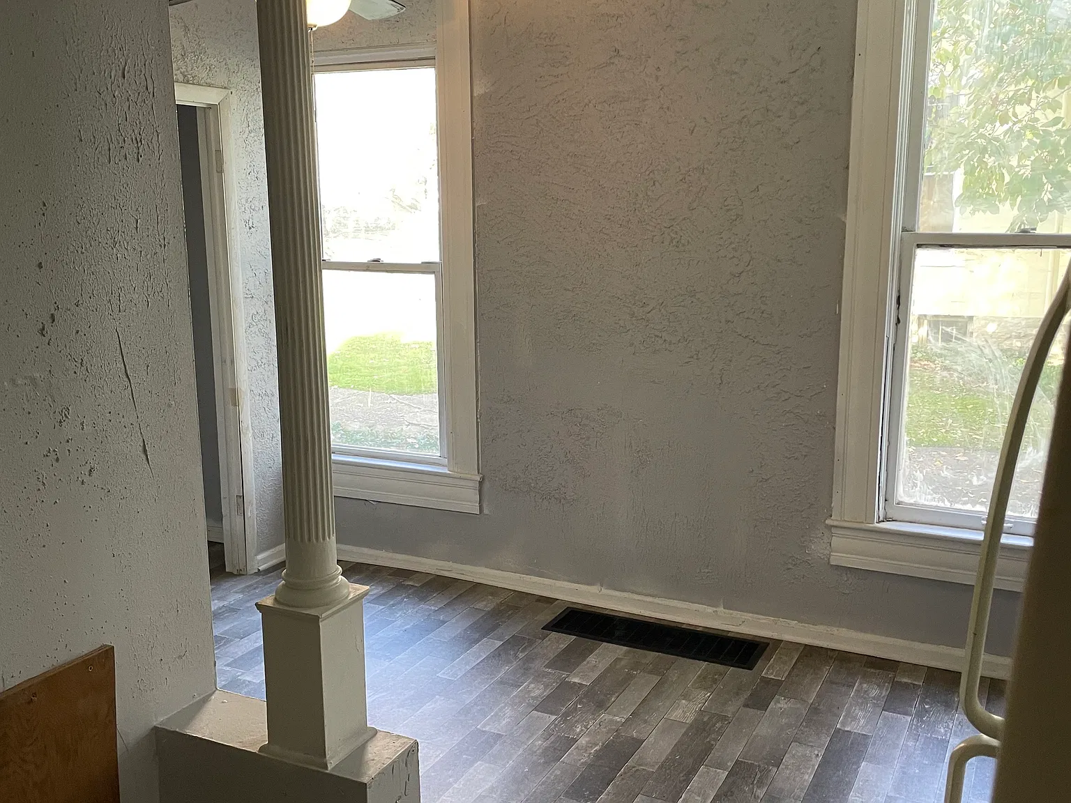 435 Moxahala Ave — Photo 3