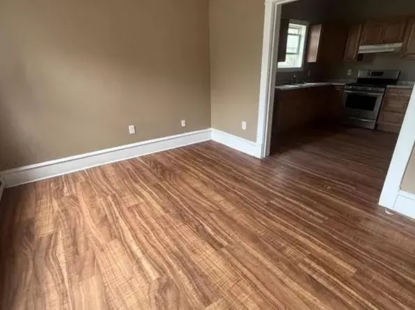 20 Grove St #20, Wilkes Barre, PA 18702