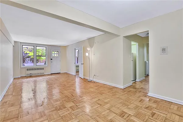 Sold by Remax Edge | media 9