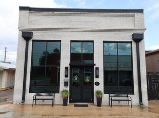 3 S Main St, Headland, AL 36345