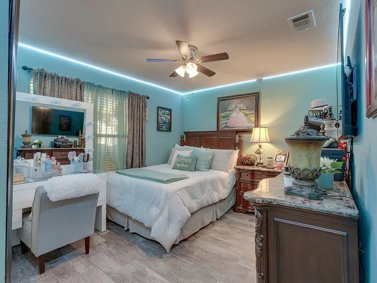 5150 Mimi Ct — Photo 9
