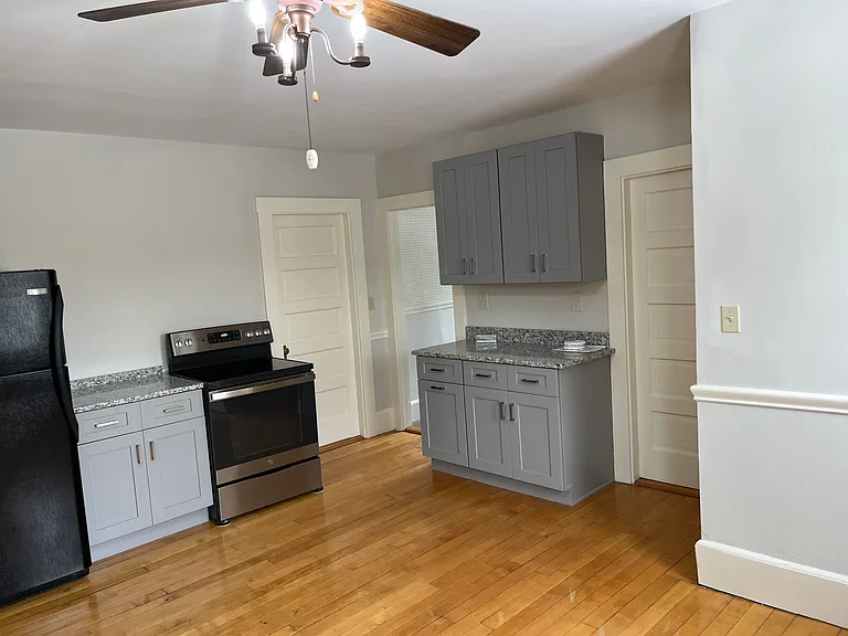 48 Seaver St #3 — Photo 4