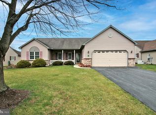 5 Primrose Xing, Myerstown, PA 17067