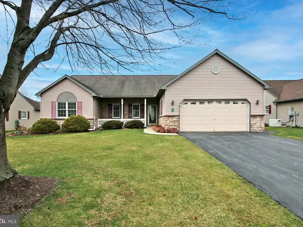 5 Primrose Xing, Myerstown, PA 17067
