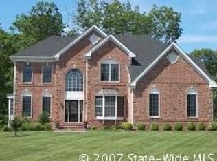 10 Judge Torres Ln, East Greenwich, RI 02818