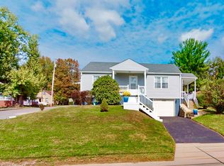 548 Hall St, Bridgeport, WV 26330