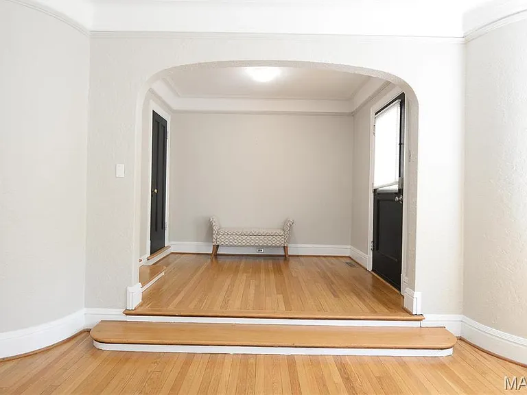8045 Watkins Dr — Photo 13